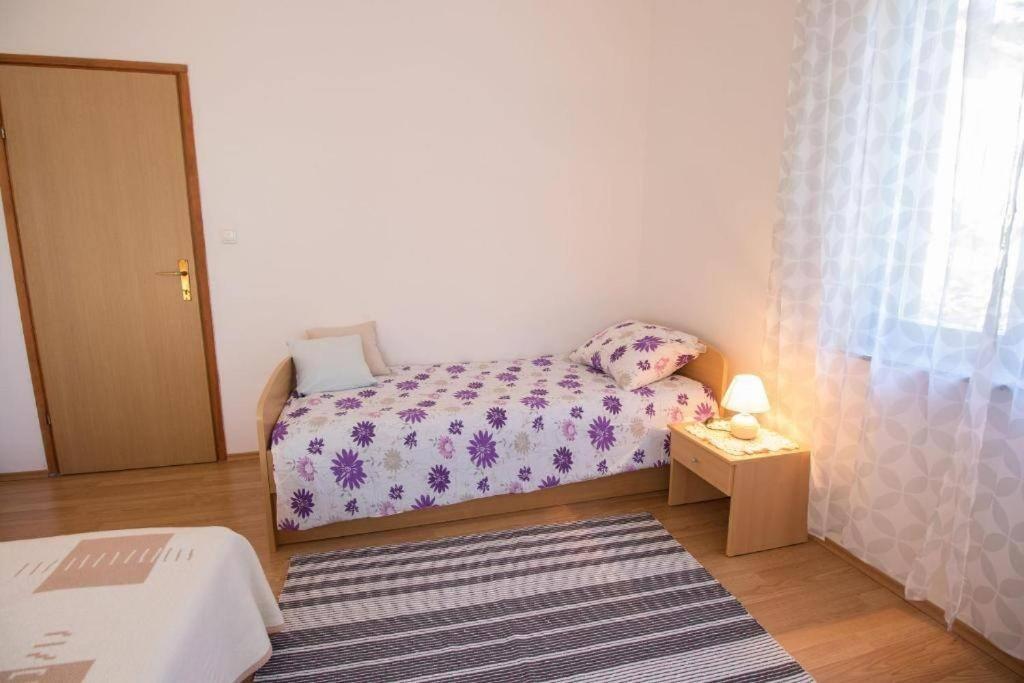 Apartmani Nedjeljko Čunski Exteriör bild